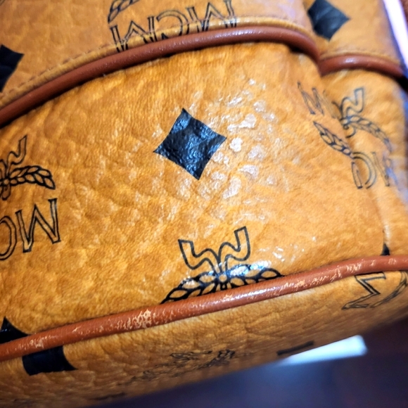 Authentic MCM Drawstring Visetos Bucket Bag - Picture 12 of 15